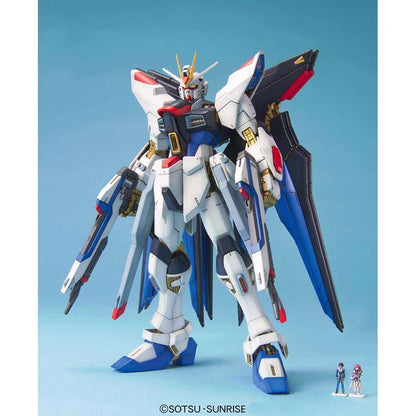 Bandai Hobby: Master Grade (MG) Strike Freedom Gundam (1:100) — Gundam SEED Destiny