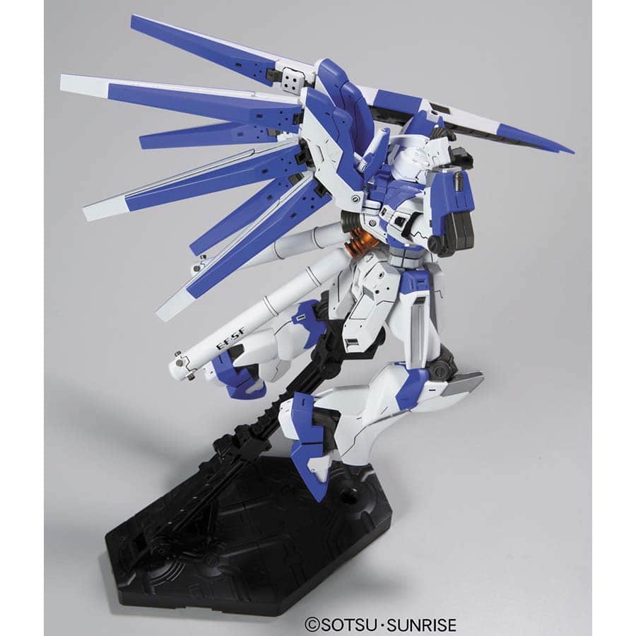 Bandai Hobby: High Grade Universal Century (HGUC) #95 RX-93-ν2 Hi-Nu Gundam (1:144) — Mobile Suit Gundam: Char's Counterattack