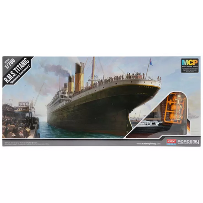 R.M.S Titanic Centenary Anniversary 1:700 Scale